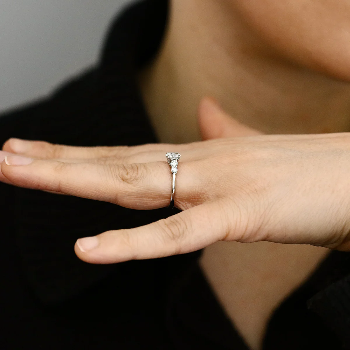 0.86ct Diamond Five Stone Ring | Pre-Loved | 18K White Gold - Image 7