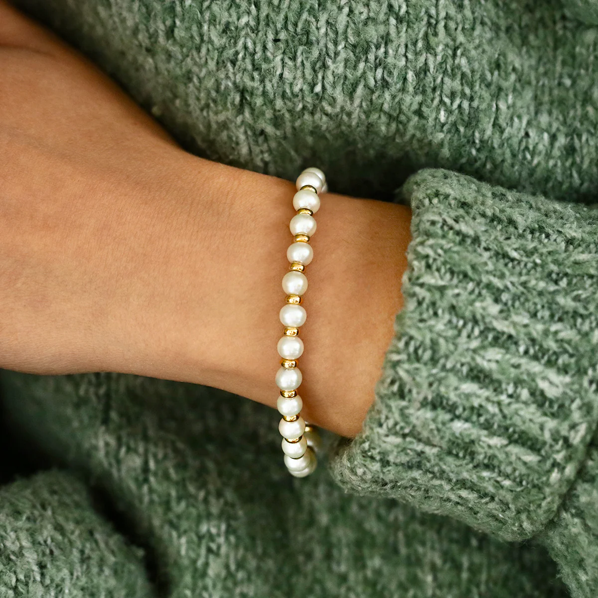 Pearlessence Collection 7.25" 6-6.5mm Cultured River Pearl and Gold Rondelles Bracelet | 9K Yellow Gold - Image 4