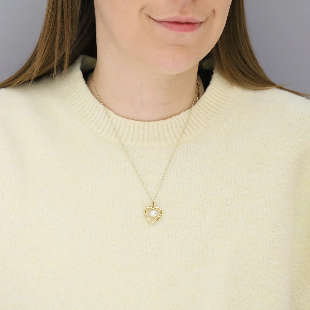 7mm Pearl and Diamond Open Heart Necklace | Pre-Loved | 18K Yellow Gold - Image 4