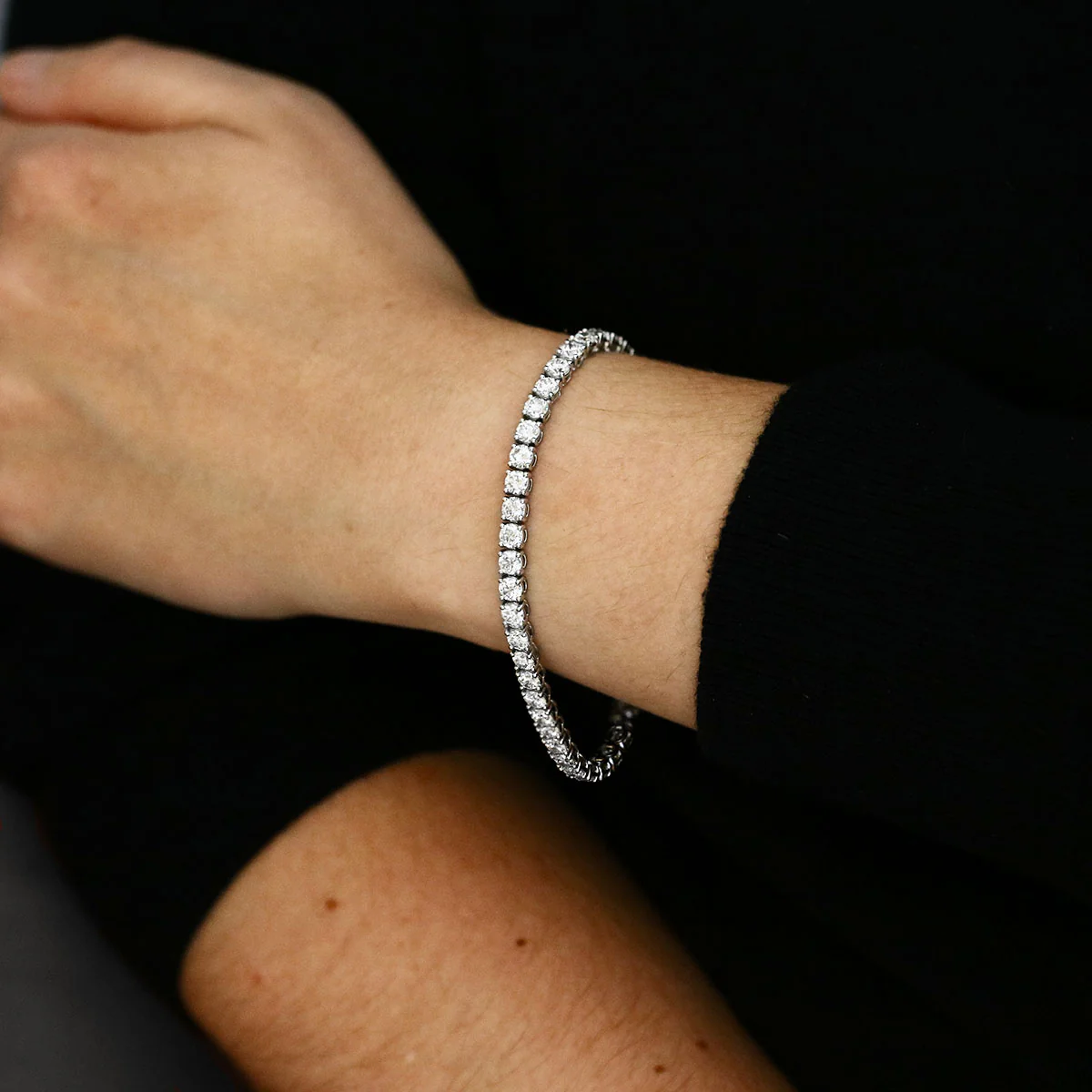 9.46ct Brilliant Cut Diamond Tennis Bracelet | Pre-Loved | 18K White Gold - Image 5