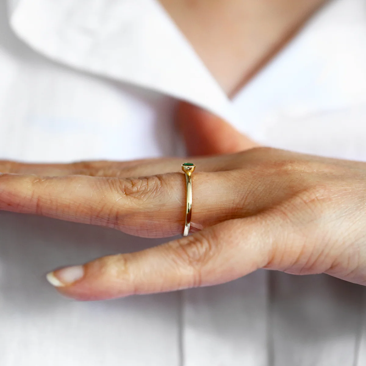 Birthstone Collection 0.11ct Emerald Rubover Ring | 9K Yellow Gold - Image 7