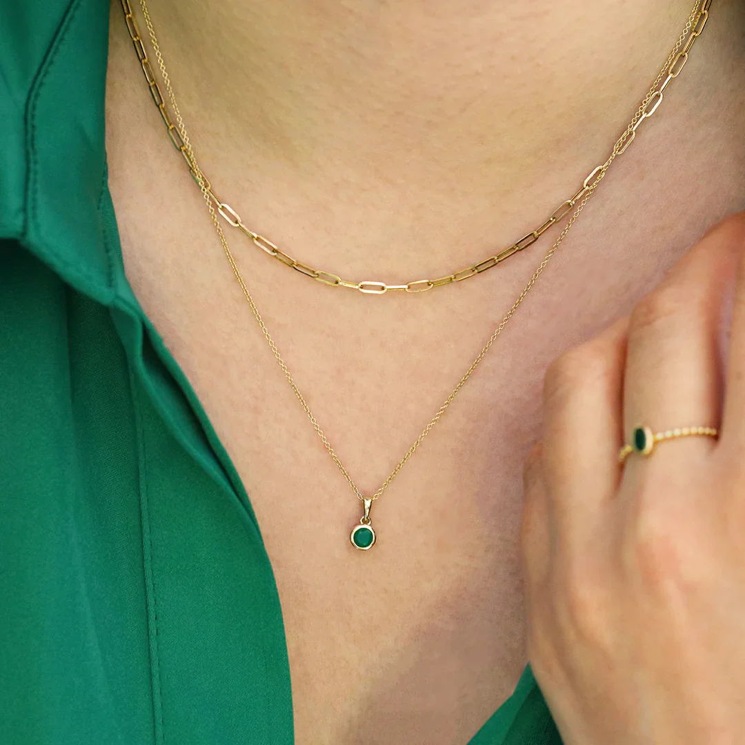 Bijou Collection Emerald Pendant and Earring Set | 9K Yellow Gold - Image 8