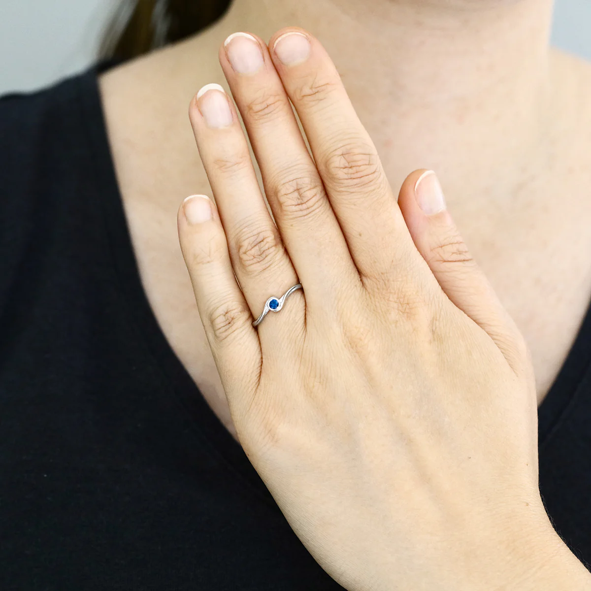 Birthstone Collection 0.15ct Sapphire Bezel Set Twist Ring | 9K White Gold - Image 6