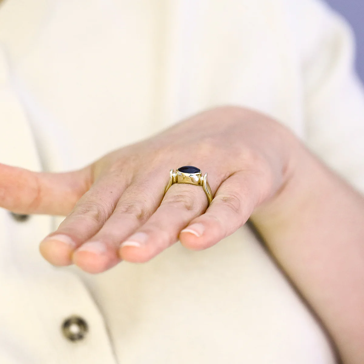 Black Star Sapphire Dress Ring | Pre-Loved | 9K Yellow Gold - Image 9