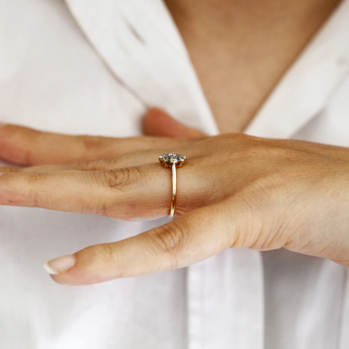 Diamond Cluster Ring | Pre-Loved | 18K Yellow Gold - Image 7