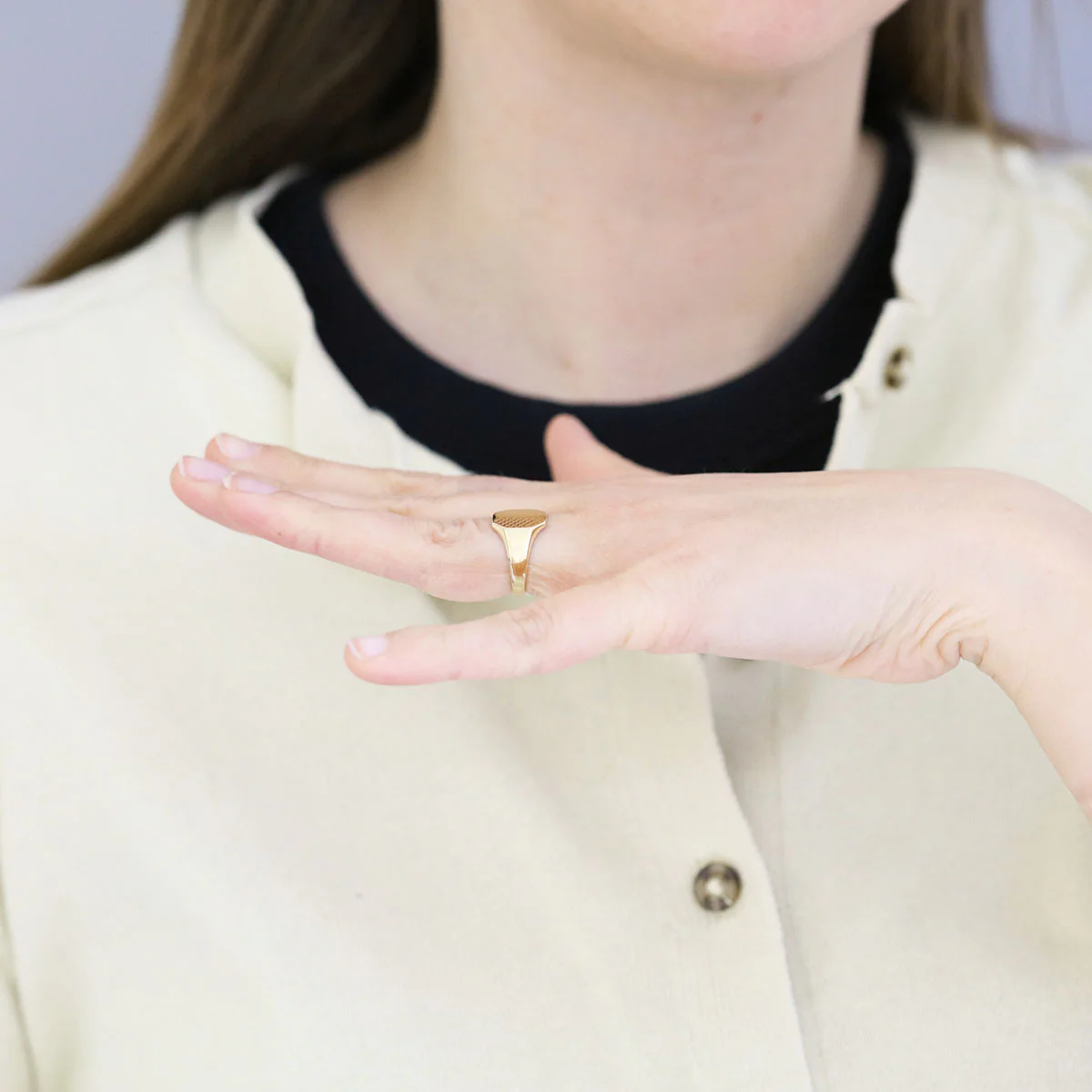 Engraved Octagonal Signet Ring (4.3g) | Pre-Loved | 9K Yellow Gold - Image 8