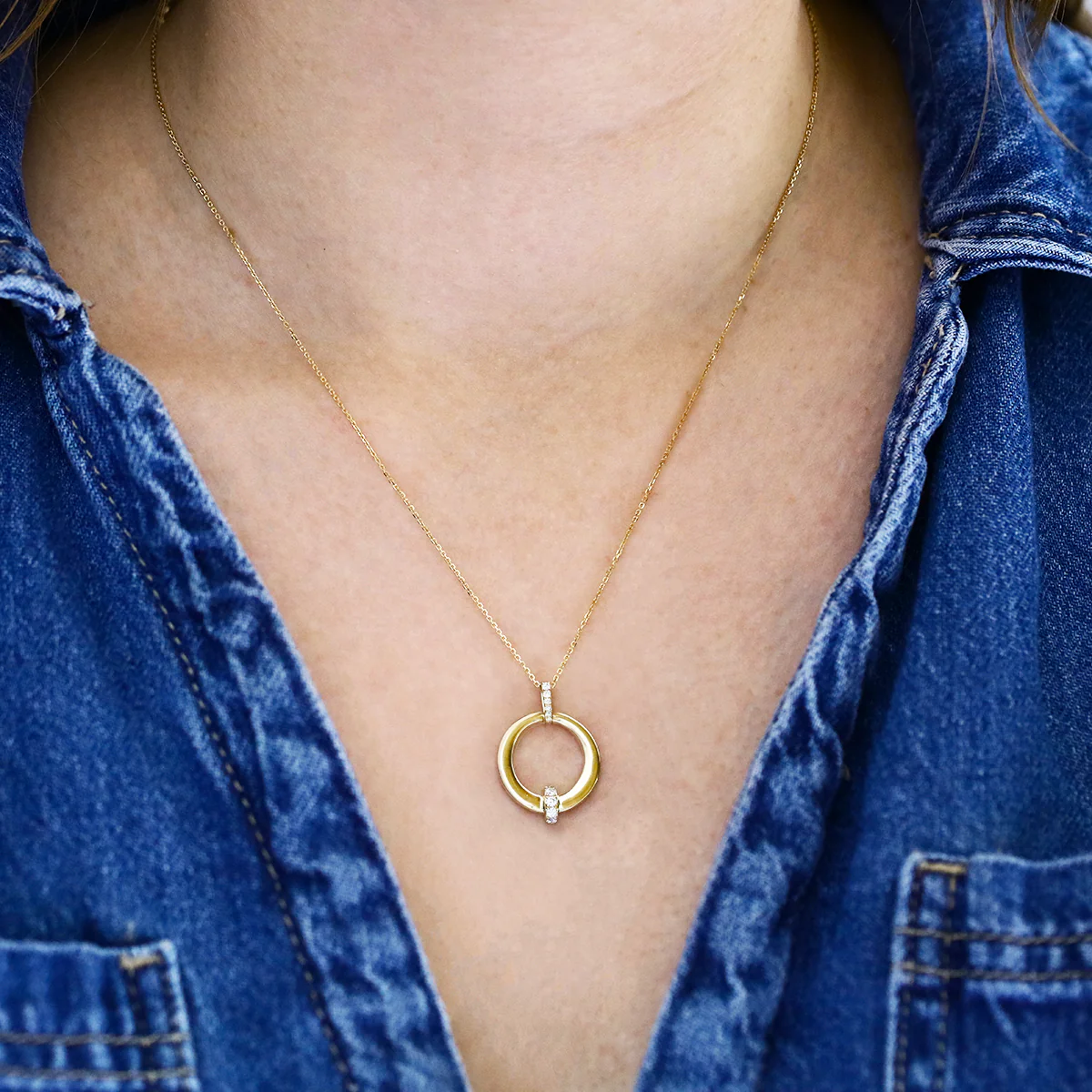 Everyday Diamonds 0.13ct Brilliant Cut Natural Diamond Circular Necklace | 9K Yellow Gold - Image 4