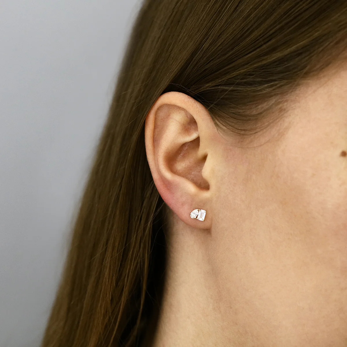 Everyday Diamonds 0.98ct Toi Et Moi Pear and Emerald Cut Lab Grown Diamond Stud Earrings | 9K Yellow Gold - Image 6
