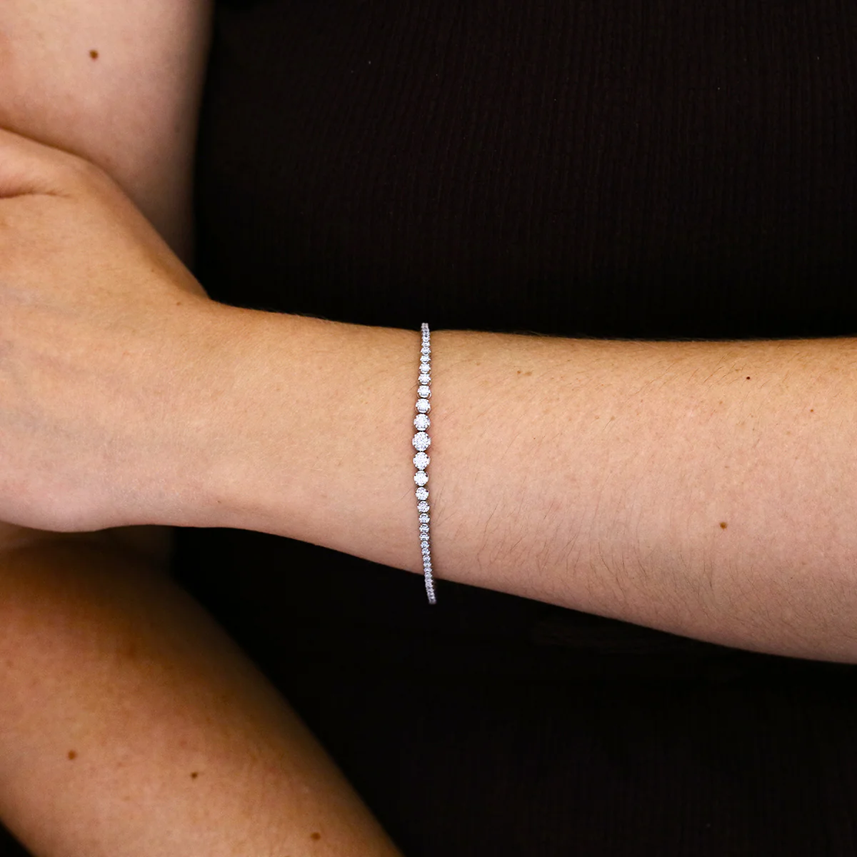 Everyday Diamonds 1.76ct Lab Grown Diamond Graduating Tennis Bracelet | 9K White Gold - Image 4