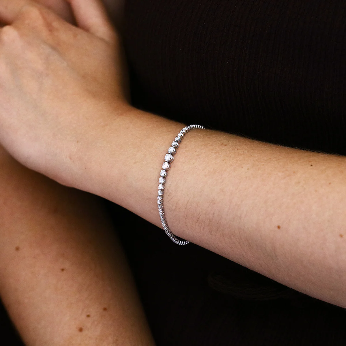 Everyday Diamonds 1.76ct Lab Grown Diamond Graduating Tennis Bracelet | 9K White Gold - Image 5