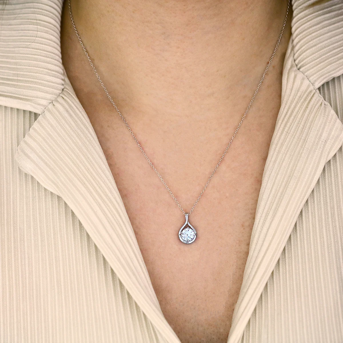 Everyday Diamonds 0.50ct Brilliant Cut Lab Grown Diamond Teardrop Pendant | 9K White Gold - Image 4