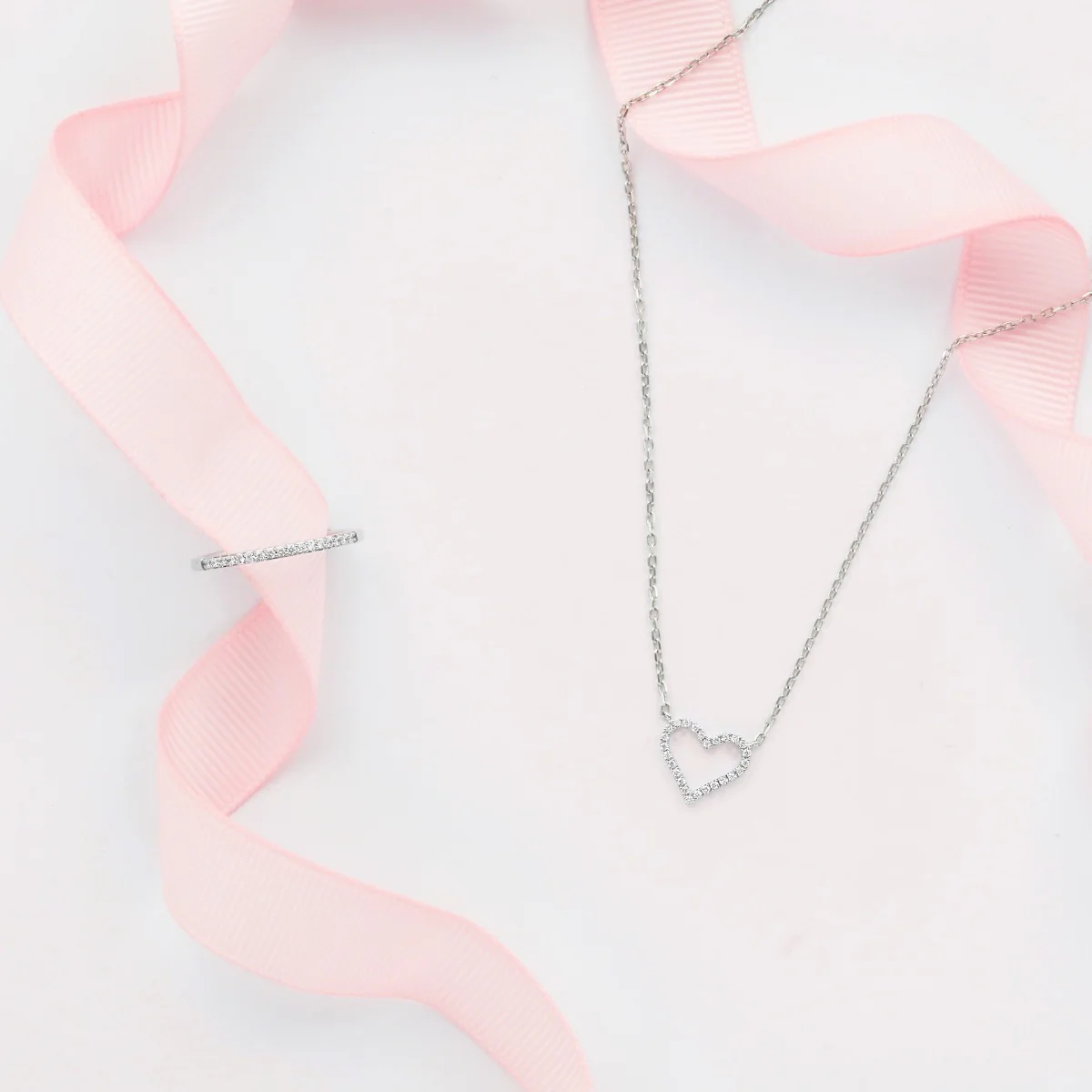 Everyday Diamonds Collection Heart Motif Necklace Diamond | White Gold - Image 5