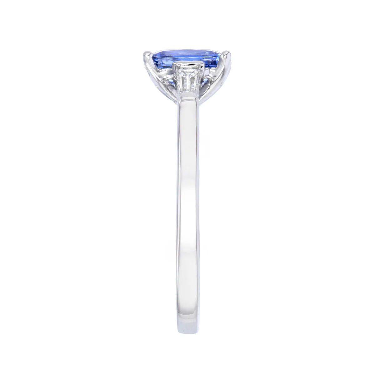Heirloom Collection 1.06ct Cushion Cut Blue Sapphire and 0.23ct Tapered Baguette Side Stone Ring | Platinum - Image 4