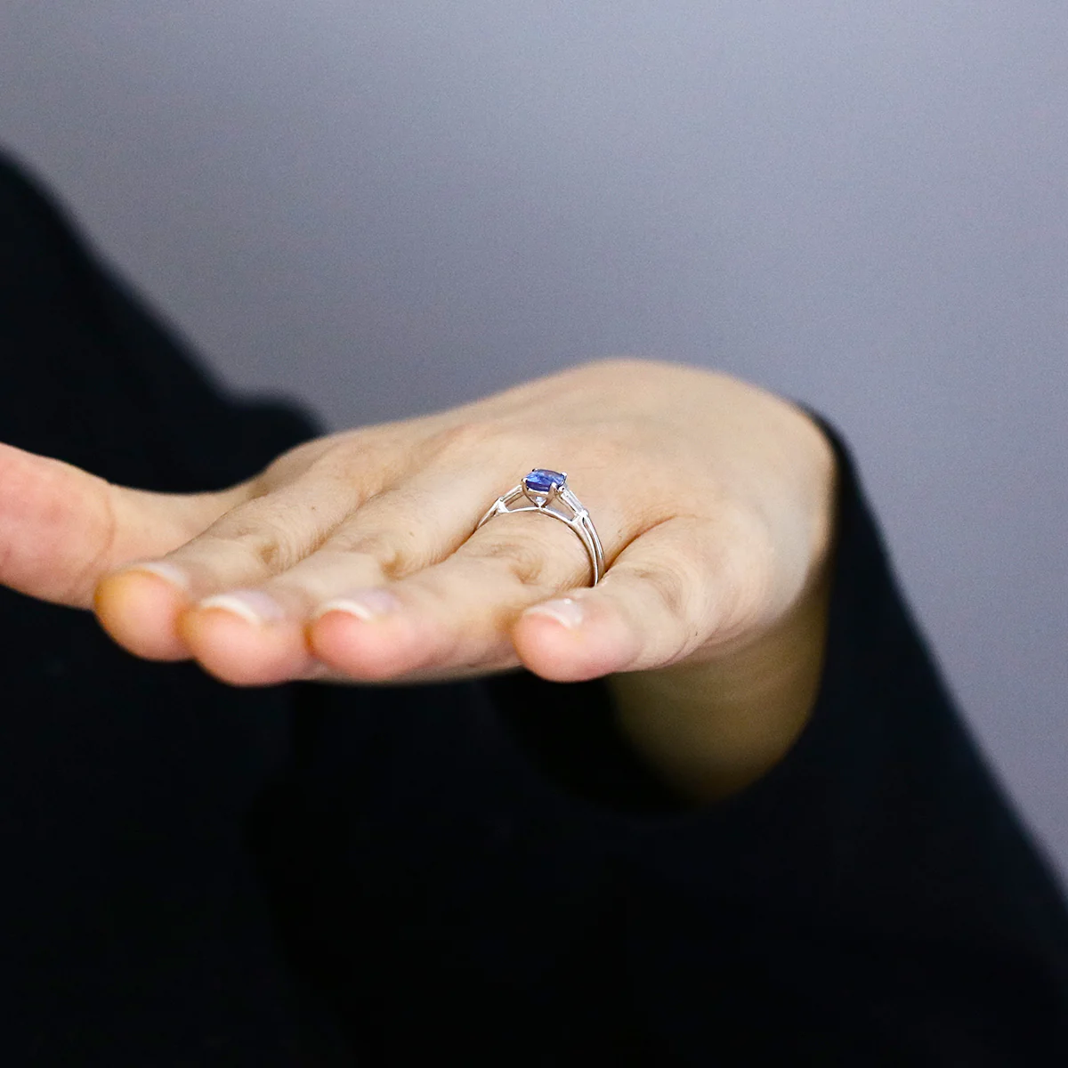 Heirloom Collection 1.06ct Cushion Cut Blue Sapphire and 0.23ct Tapered Baguette Side Stone Ring | Platinum - Image 8
