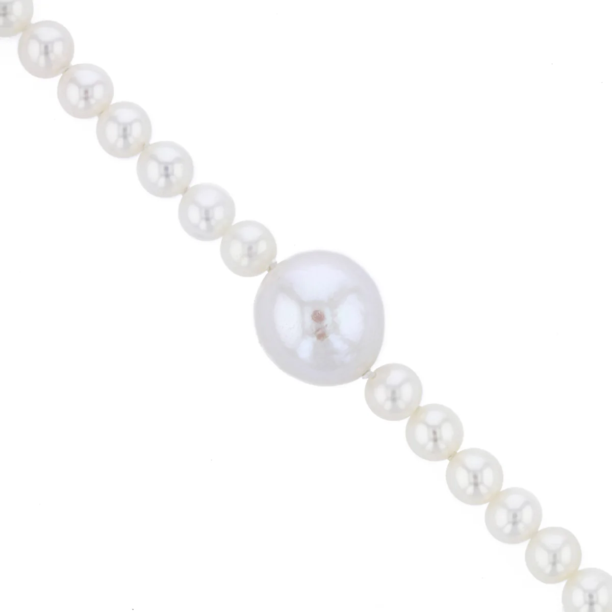 Mizuki Sea of Beauty Collection Freshwater Pearl Necklace | 14K Yellow Gold - Image 3