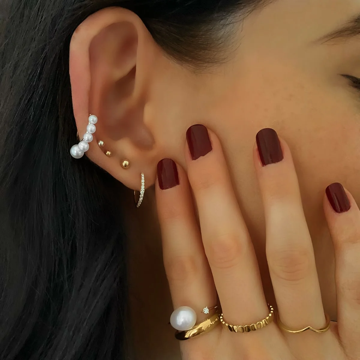 Mizuki Sea of Beauty Collection Graduating White Freshwater Pearl Ear Cuff | 14K Yellow Gold - Image 4