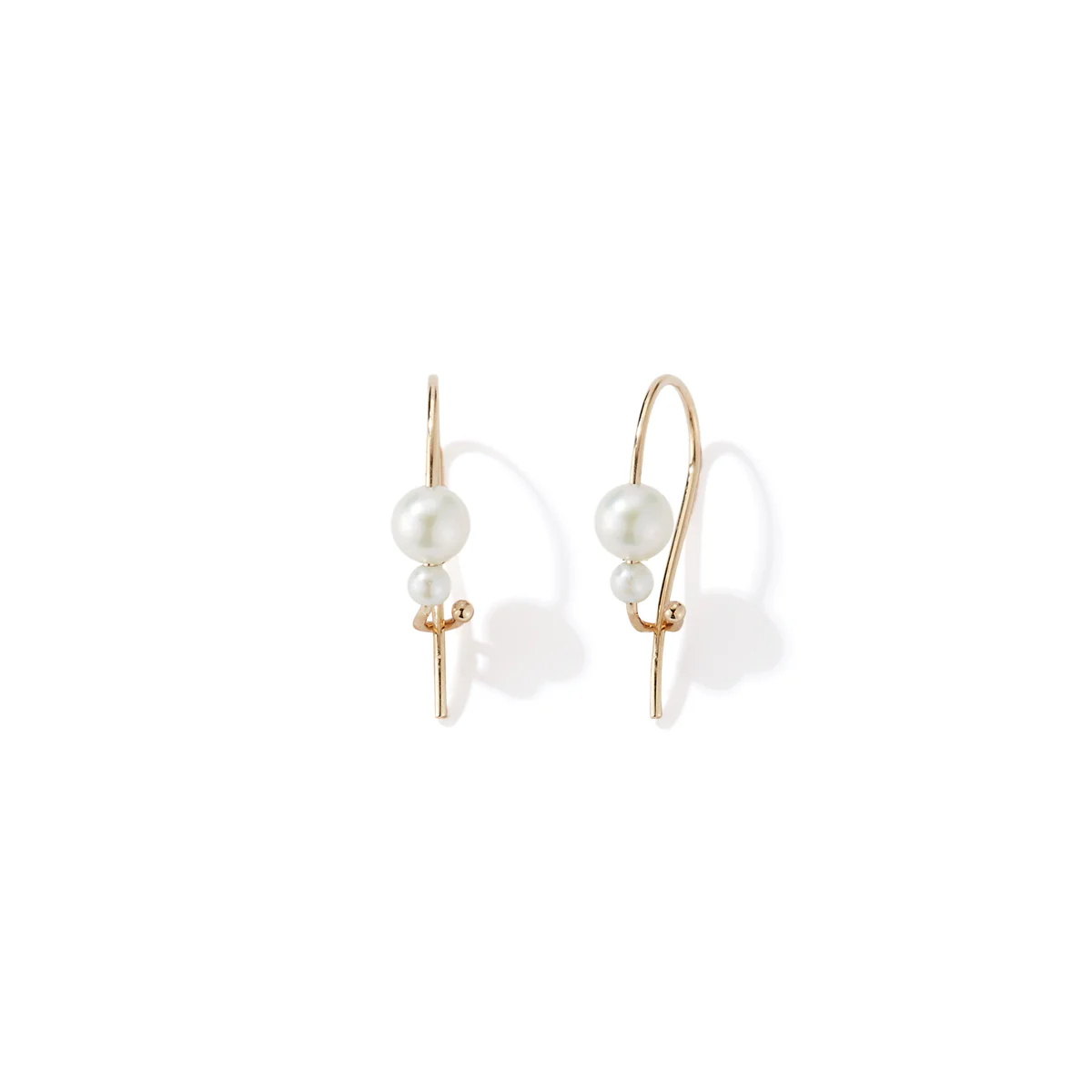 Mizuki Sea of Beauty Collection Kissing Akoya Pearl Safty Pin Earrings | 14K Yellow Gold