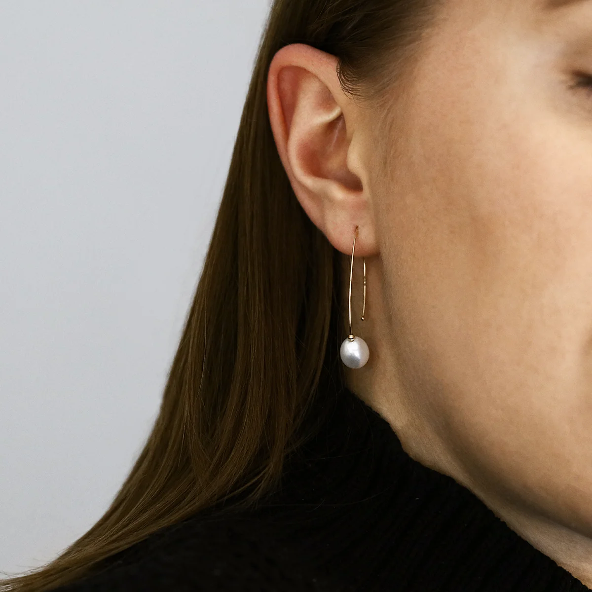 Mizuki Sea of Beauty Marquis Pearl Hoops | 14K Yellow Gold - Image 2