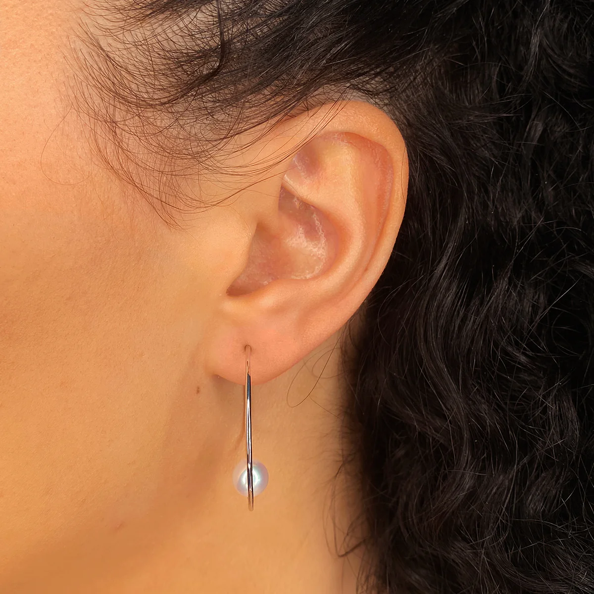 New York Collection Balancing Pearl Hoop Earrings | 14K White Gold - Image 3