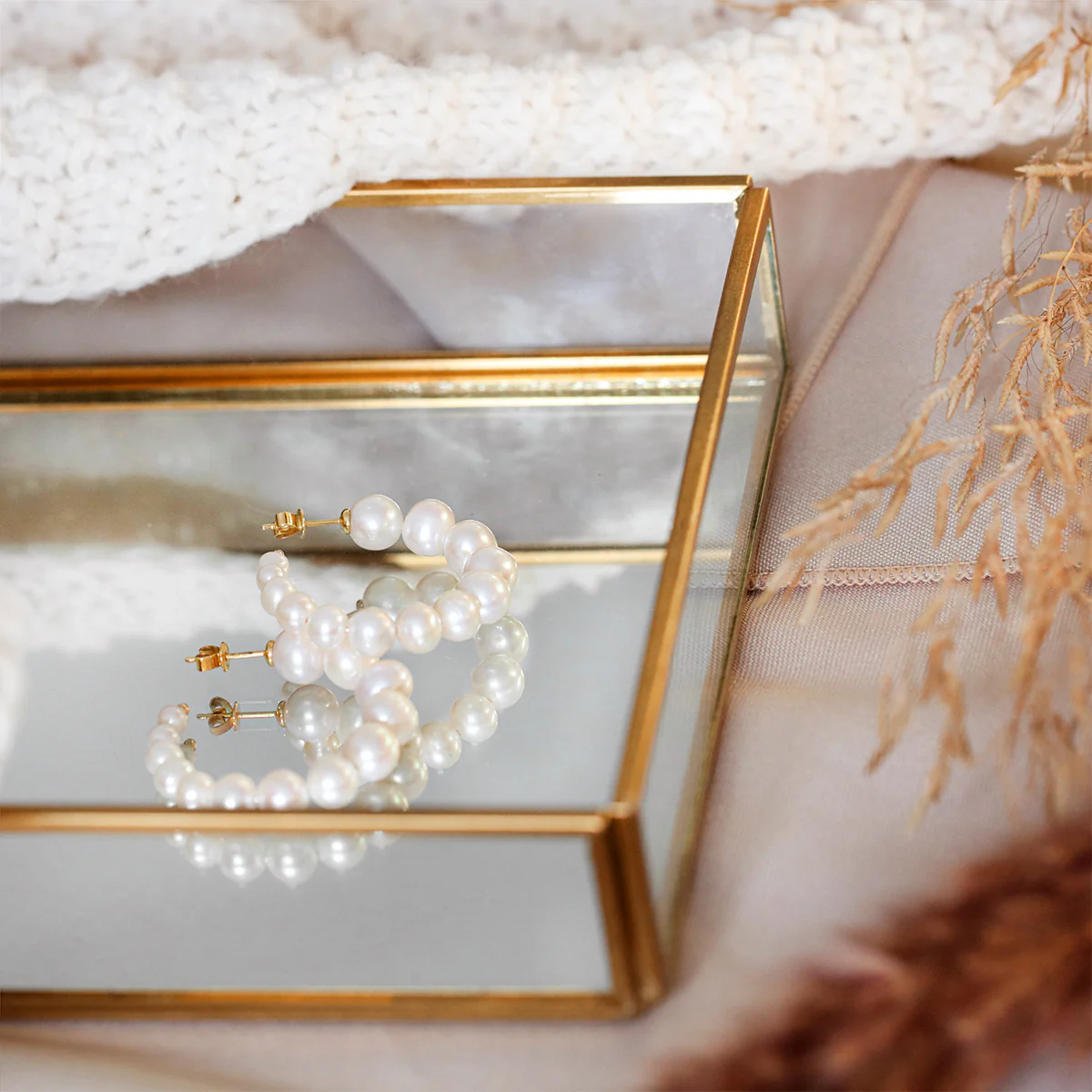 New York Collection Graduated Pearl Hoop Earrings | 14K Yellow Gold - Image 7