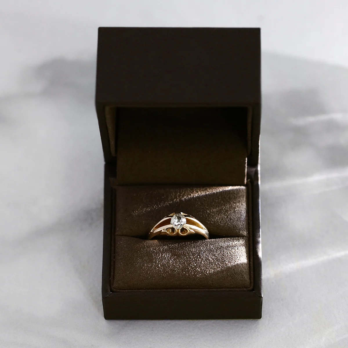 Old Brilliant Signet Ring | Pre-Loved | 18K Yellow Gold - Image 8