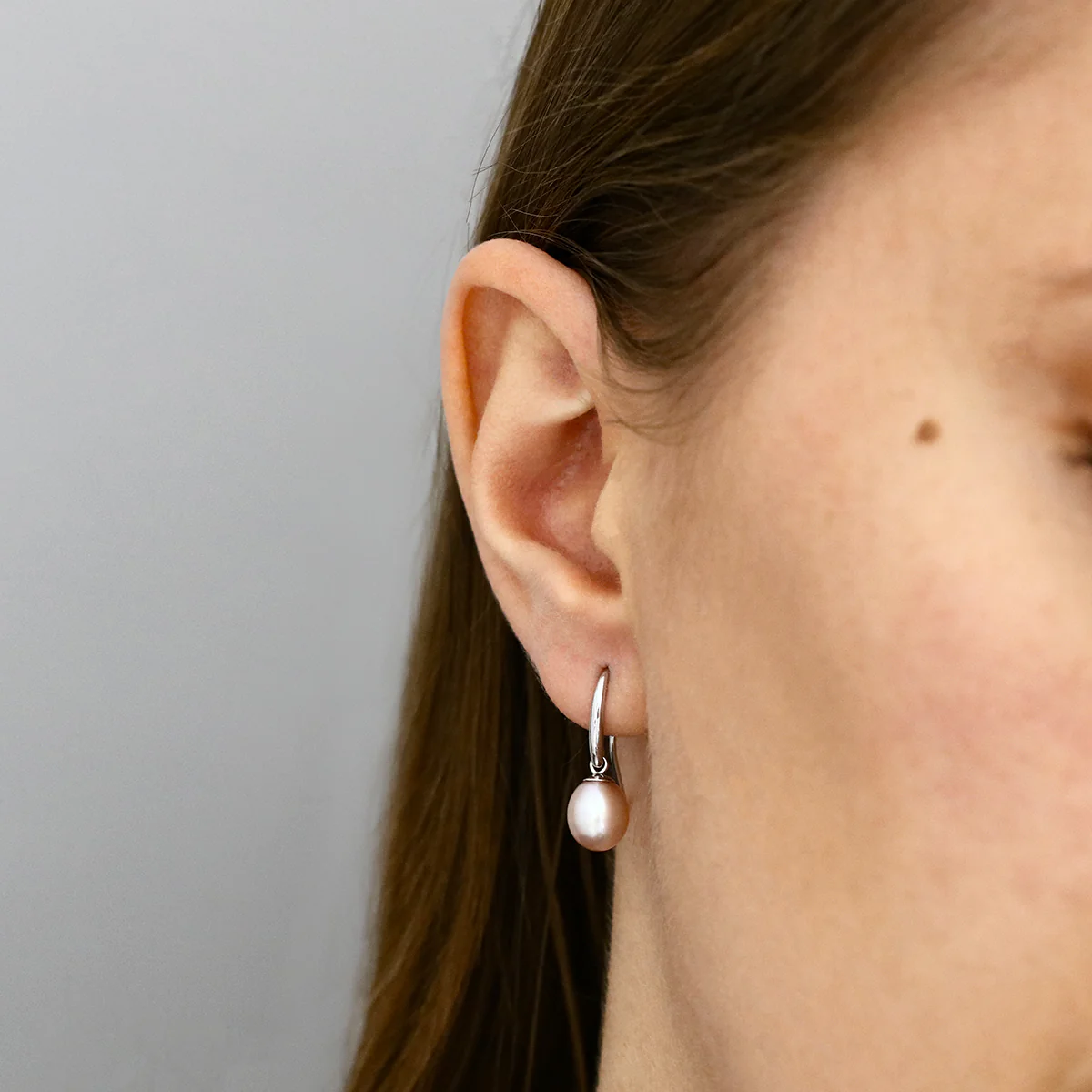 Pearlessence Collection 7.5-8mm Pink Teardrop Cultured River Pearl Drop Earrings | 9K White Gold - Image 2
