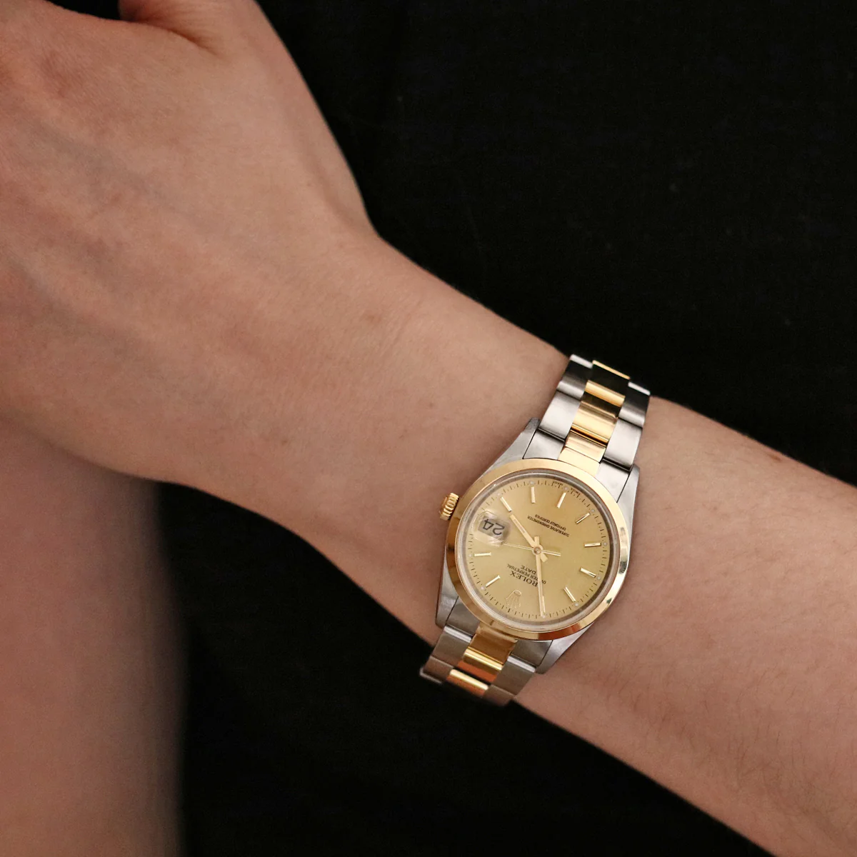 Rolex, Date 34, Yellow Rolesor | Pre-Owned | 15203 - 2003 - Image 8
