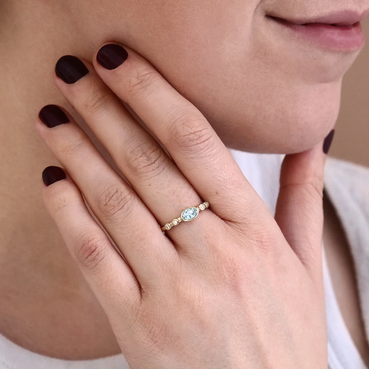 Rosa Mer Collection 0.45ct Oval cut Aquamarine & Diamond Bezel Set Ring | 9K yellow Gold - Image 5