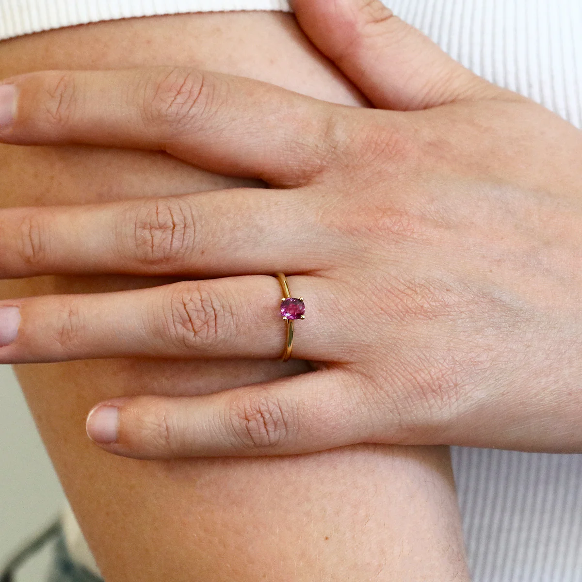 Ruby Solitaire Ring | Pre-Loved | 18K Yellow Gold - Image 8