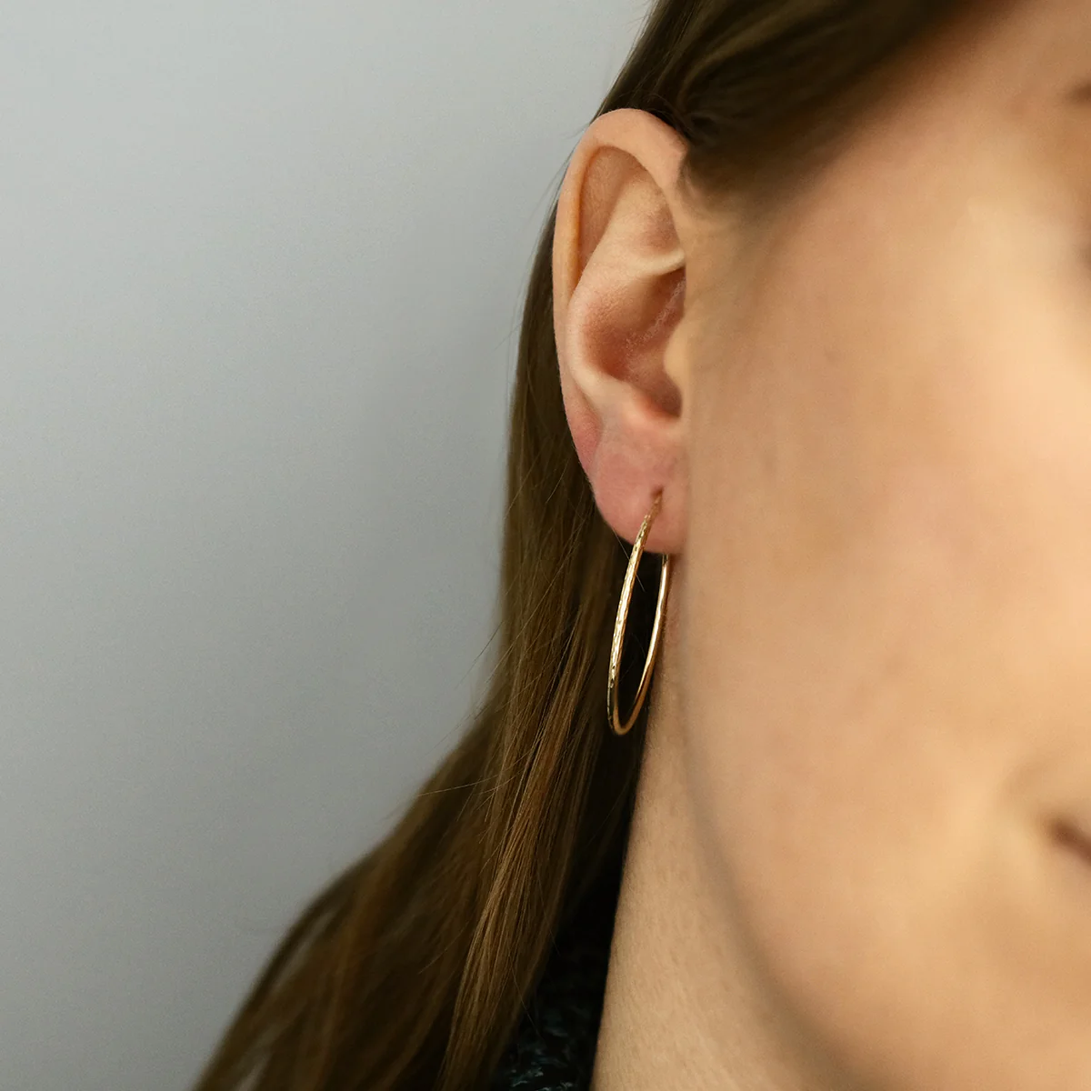 Soleil Collection 30mm Diamond Cut Hoop Earrings | 9K Solid Yellow Gold - Image 6