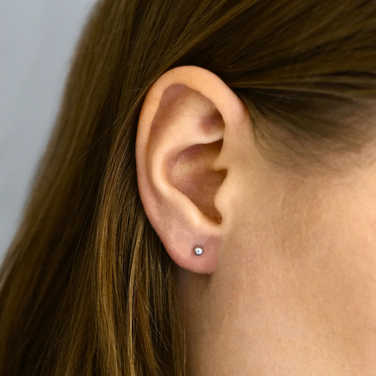 Soleil Collection 3mm Stud Earrings | 9K White Gold - Image 6