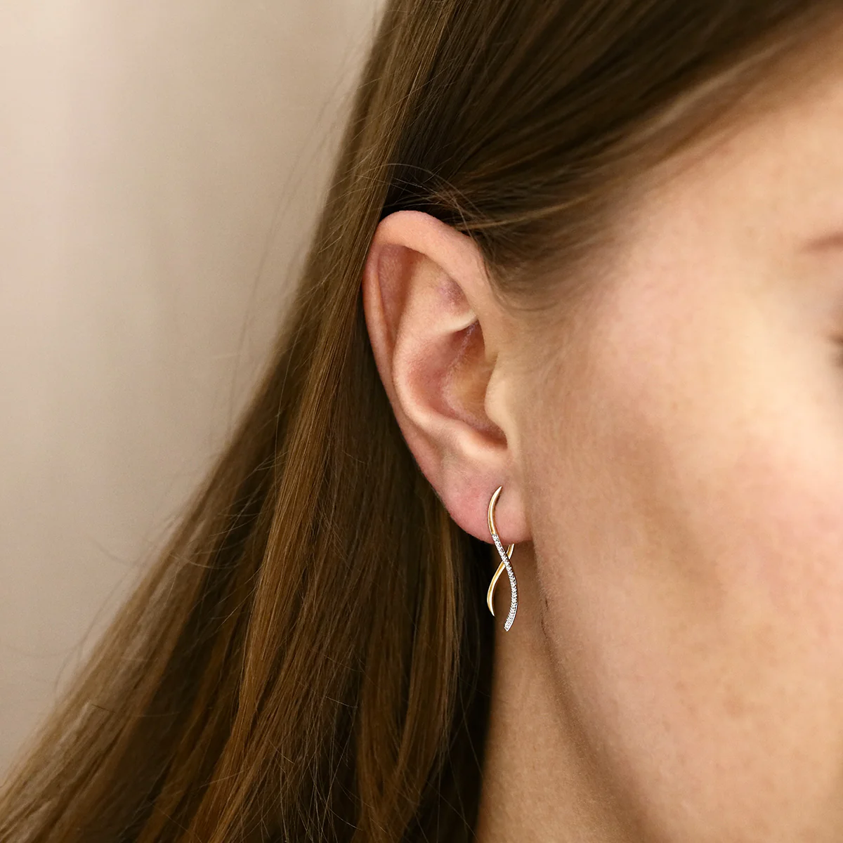 Soleil Collection Interwined 0.07ct Diamond Drop Earrings | 9K Yellow Gold - Image 5