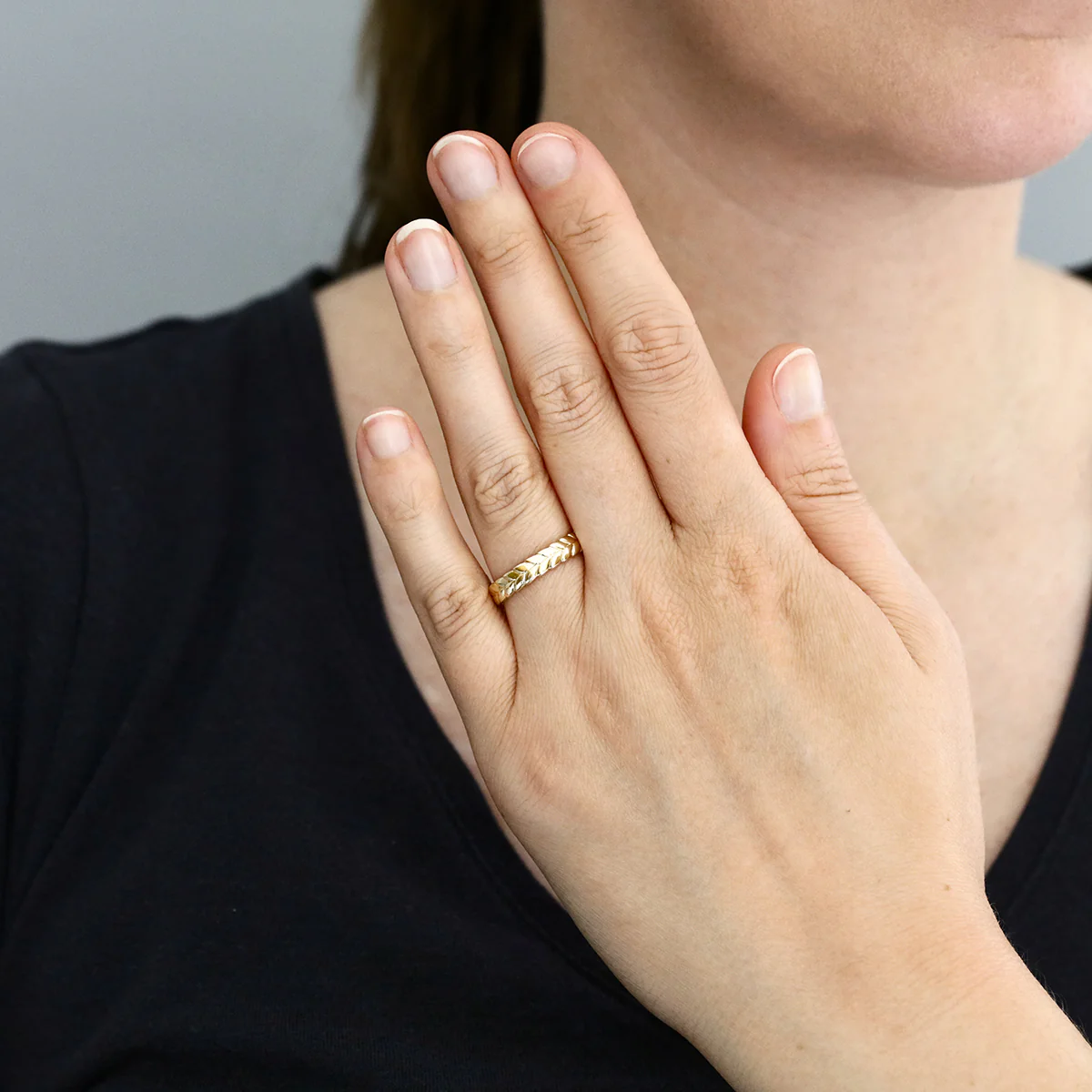 Soleil Collection Leaf Design Dress Ring | 9K yellow Gold - Image 6