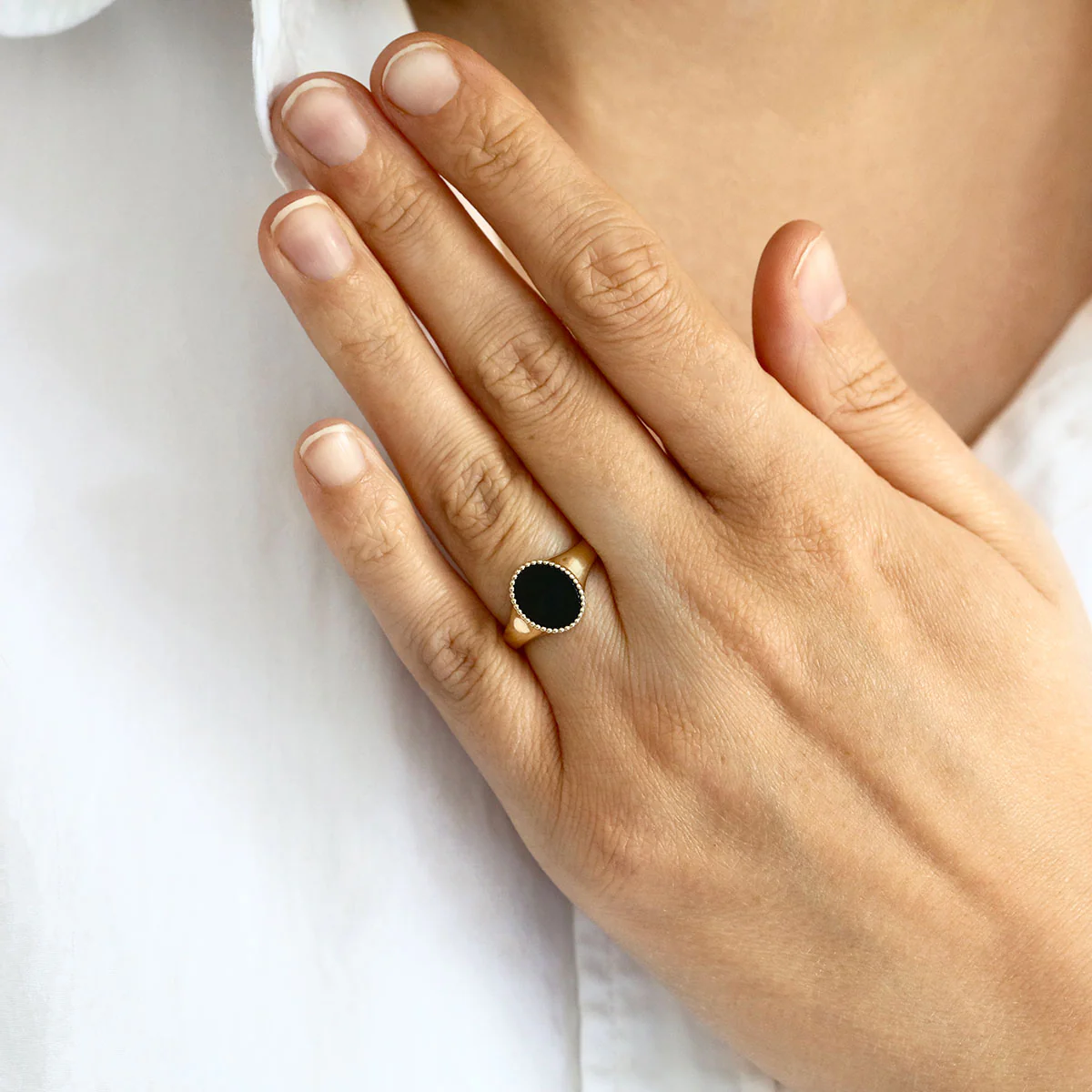 Soleil Collection Oval Agate Signet Ring with Beaded Edge Design | 9K Yellow Gold - Image 6