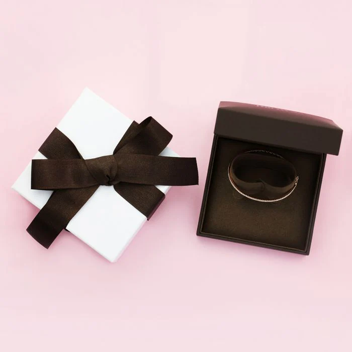 Soleil Collection Petite Paperclip Bracelet | 9K Solid Yellow Gold - Image 5