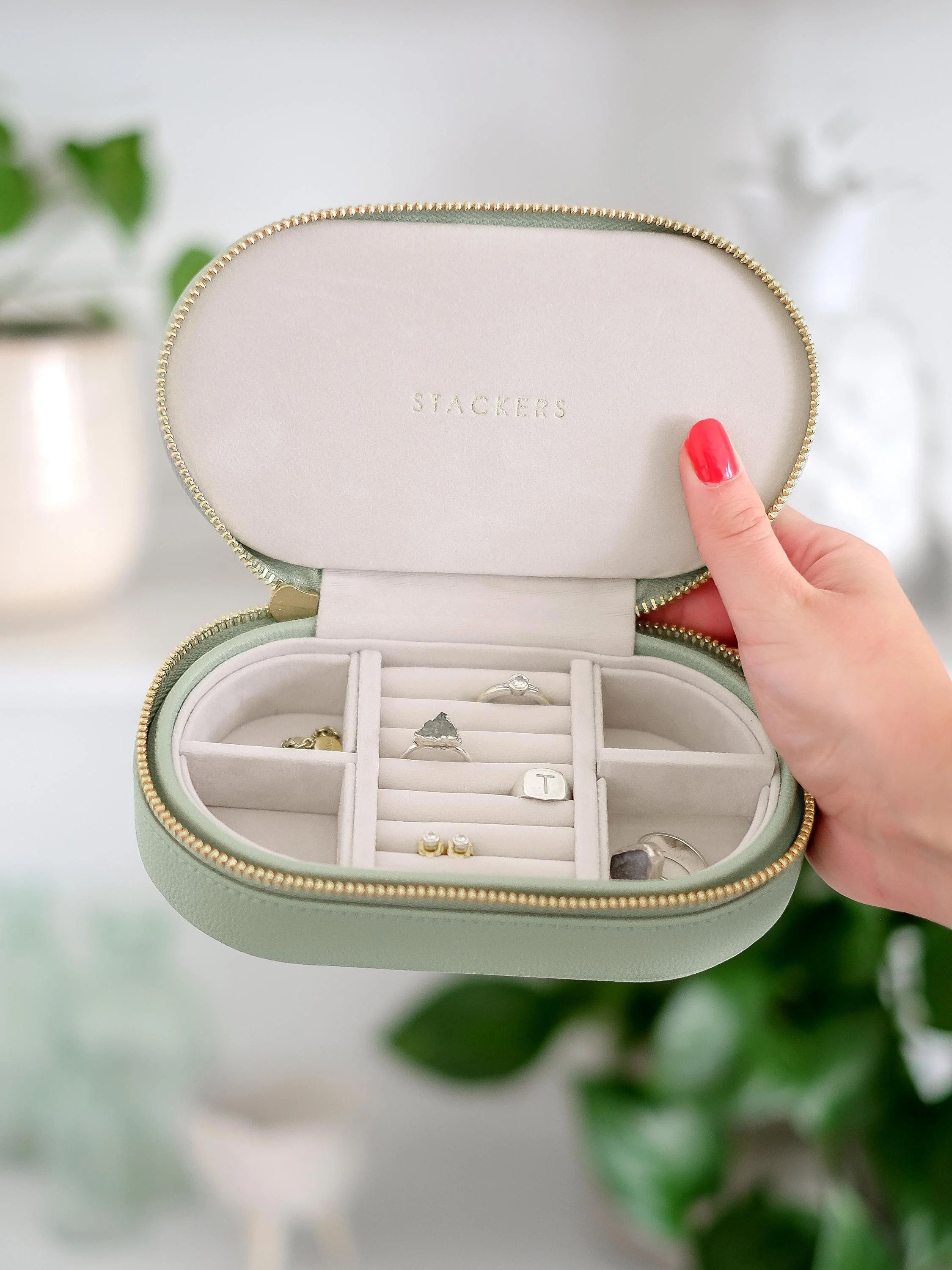 Stackers Sage Green Oval Zipped Travel Jewellery Box - Image 3